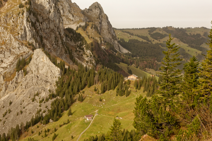 Rotenflue-Holzegg kelias – ieškantiems saulės ir panoramos